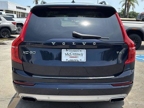Used 2017 Volvo XC90 T6 Momentum w/ Vision Package AWD/4WD image 6
