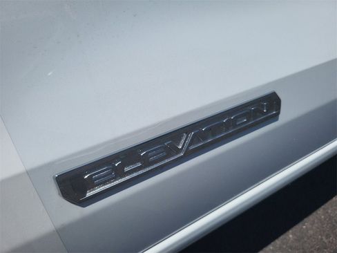 New 2025 GMC Canyon Elevation w/ Convenience Package image 8