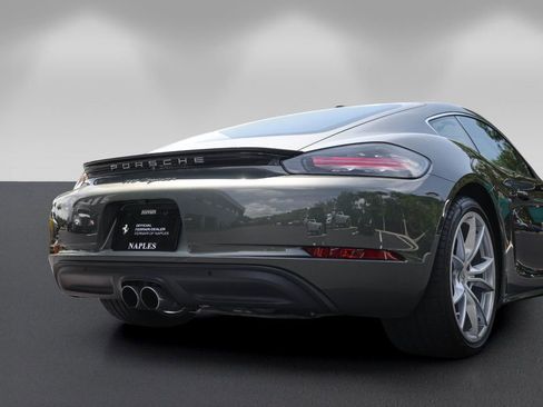 Used 2025 Porsche 718 Cayman RWD image 15