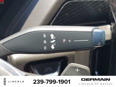 Used 2025 GMC Yukon XL AT4 w/ AT4 Premium Package AWD/4WD image 28