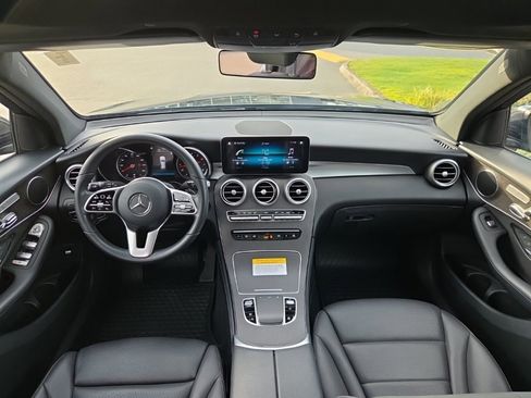 Used 2020 Mercedes-Benz GLC 300 4MATIC image 22