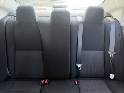 Used 2025 Nissan Sentra SV FWD image 27