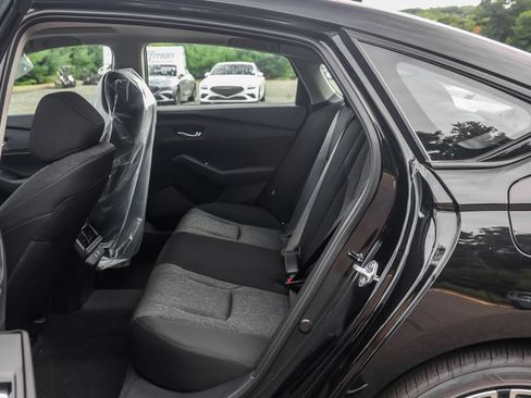 New 2026 Honda Accord SE image 10