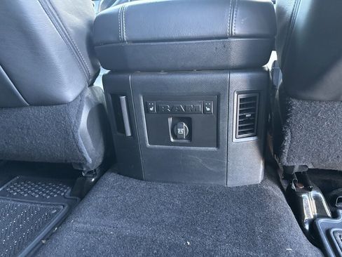 Used 2017 RAM 2500 Limited image 42