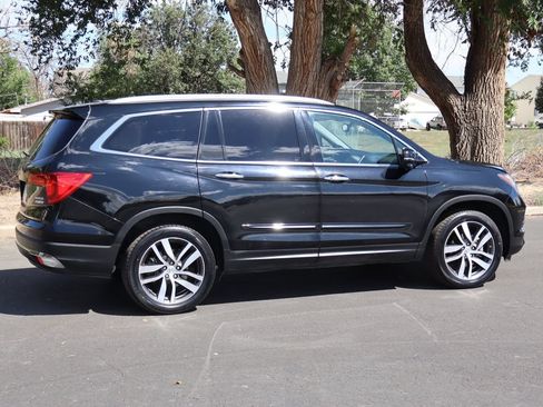 Used 2016 Honda Pilot Touring image 4