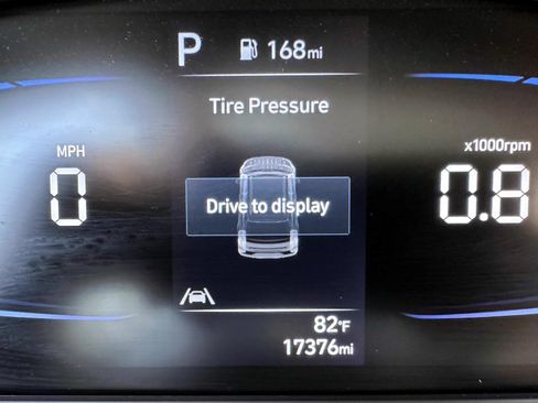 Used 2024 Hyundai Venue SEL FWD image 30