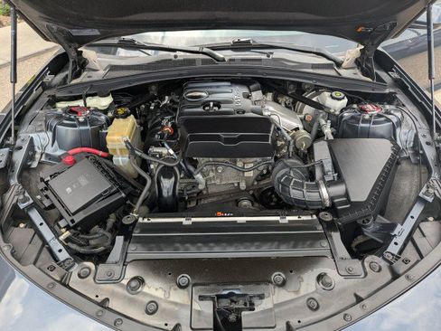 Used 2020 Chevrolet Camaro LT RWD image 26