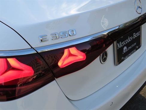 Used 2025 Mercedes-Benz E 350 4MATIC Sedan image 30