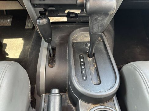 Used 2008 Jeep Wrangler X w/ Black Appearance Group AWD/4WD image 17