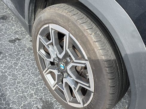 Used 2025 BMW X2 xDrive28i w/ Premium Package image 9