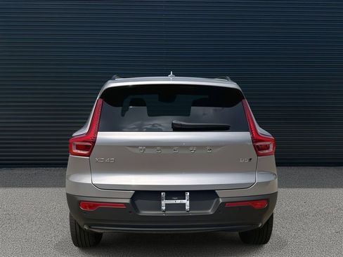 Used 2026 Volvo XC40 B5 Plus w/ Protection Package Premier image 7