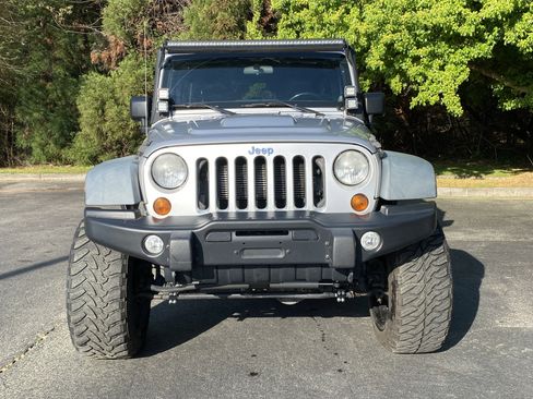 Used 2012 Jeep Wrangler Call of Duty image 3