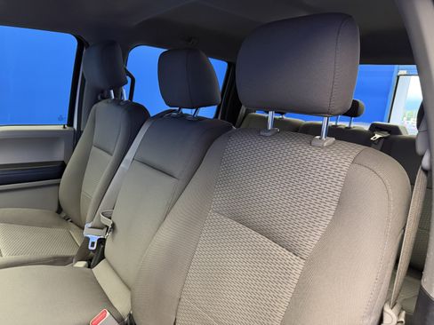 Used 2017 Ford F150 XLT AWD/4WD image 12