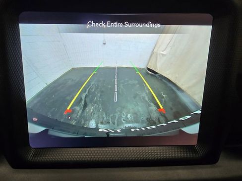 Used 2022 Jeep Wrangler Rubicon w/ Steel Bumper Group image 22