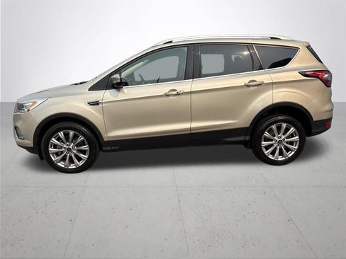 Used 2017 Ford Escape Titanium w/ Equipment Group 301A AWD/4WD image 10