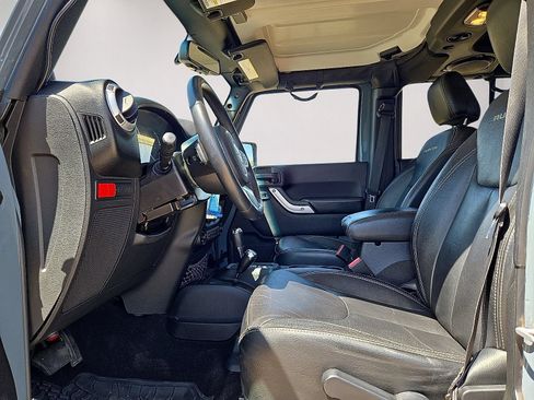 Used 2014 Jeep Wrangler Unlimited Rubicon AWD/4WD image 21