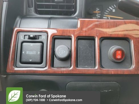 Used 1991 Toyota Land Cruiser image 24