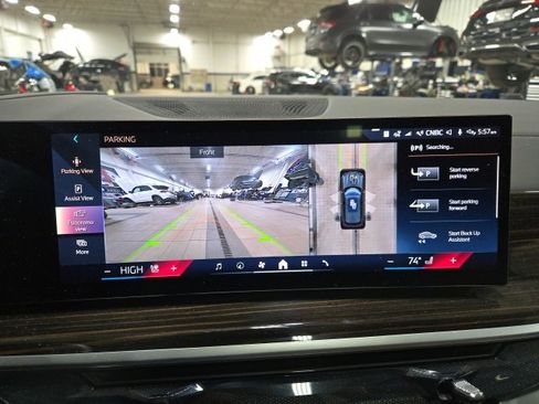 Used 2025 BMW X5 xDrive40i w/ M Sport Package image 10