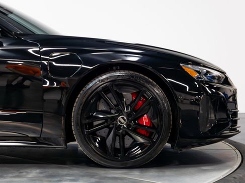 Used 2023 Audi RS e-tron GT image 17