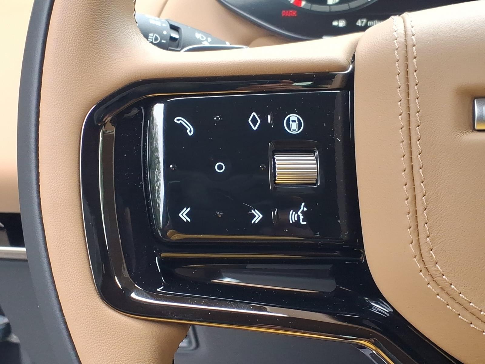 New 2027 Land Rover Range Rover Sport Dynamic SE AWD/4WD image 16