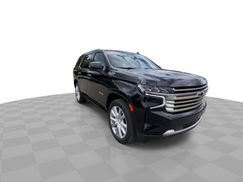 Used 2021 Chevrolet Tahoe High Country w/ Premium Package AWD/4WD image 4