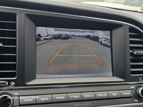 Used 2018 Hyundai Elantra SE w/ SE Connectivity Package 04 FWD image 22