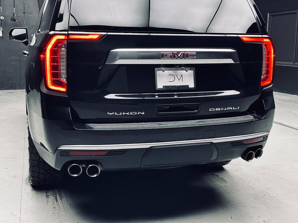 Used 2023 GMC Yukon Denali AWD/4WD image 15