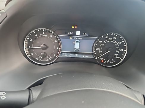 Used 2024 Nissan Armada Platinum w/ Captain's Chairs Package image 12