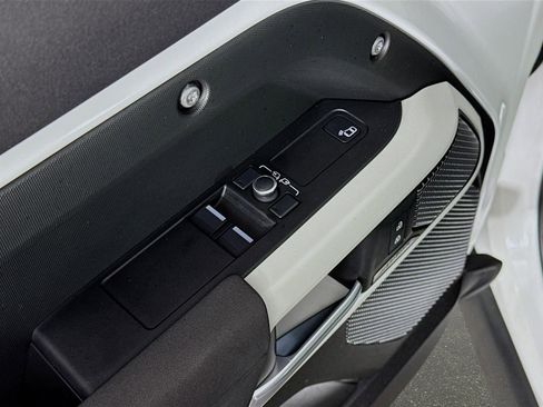 Certified 2023 Land Rover Defender 90 S image 20