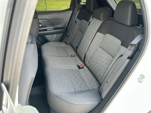 Used 2025 Nissan Kicks SV AWD/4WD image 21