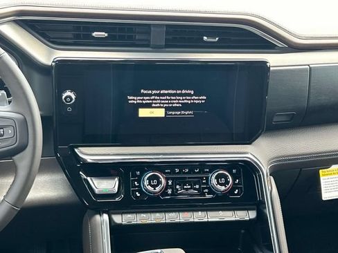 New 2026 GMC Sierra 1500 Denali w/ Technology Package AWD/4WD image 17