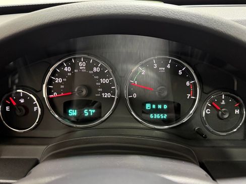 Used 2012 Jeep Liberty Sport image 14