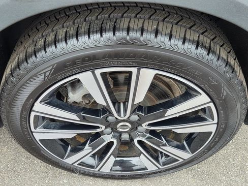 Used 2024 Volvo V60 B5 Cross Country Ultimate AWD/4WD image 10