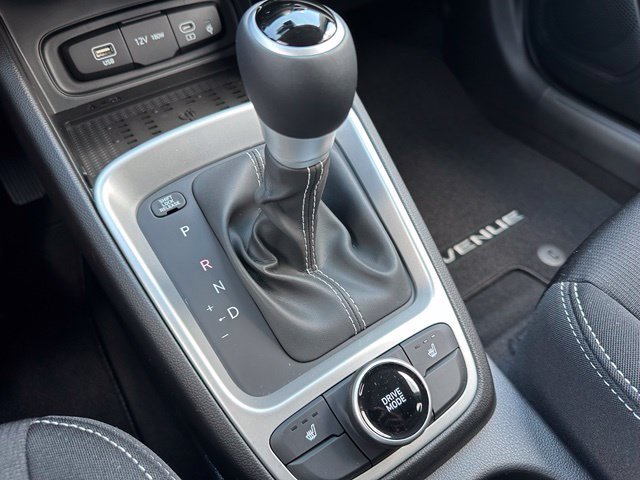 New 2026 Hyundai Venue SEL FWD image 22