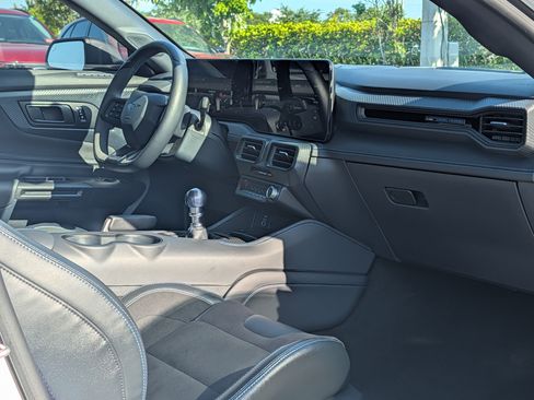 Used 2024 Ford Mustang Dark Horse RWD image 15