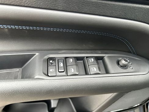 New 2026 Jeep Compass Limited image 13