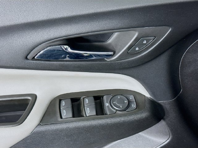 Used 2022 Chevrolet Equinox LS FWD image 17
