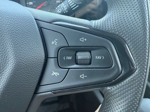 Used 2024 Chevrolet Trax LS w/ LS Convenience Package FWD image 29