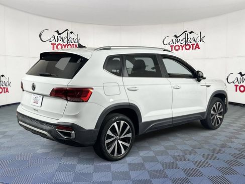 Used 2022 Volkswagen Taos SE FWD image 8