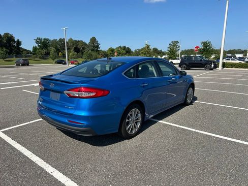 Used 2019 Ford Fusion Energi Titanium FWD image 6