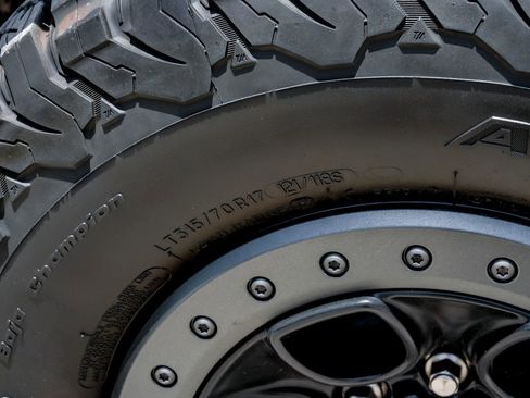 Used 2022 Ford F150 Raptor w/ Equipment Group 801A High AWD/4WD image 65