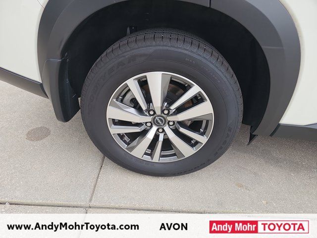 Used 2023 Nissan Pathfinder SL AWD/4WD image 41