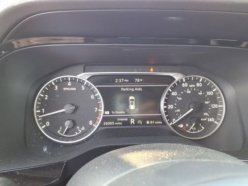 Certified 2025 Nissan Pathfinder SV FWD image 10