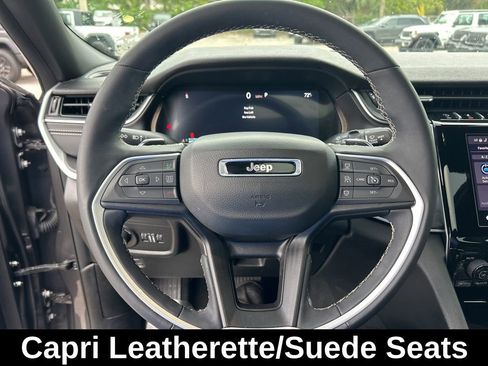 Certified 2024 Jeep Grand Cherokee L Altitude AWD/4WD image 17