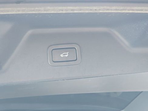 Used 2021 Land Rover Range Rover Autobiography Fifty Edition AWD/4WD image 16