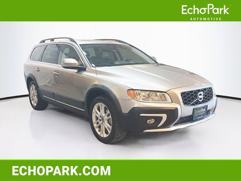 Used 2016 Volvo XC70 T5 Premier w/ Convenience Package image 1