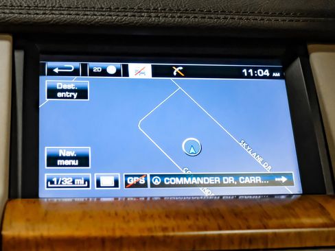 Used 2016 Land Rover LR4 HSE Silver Edition image 15