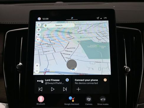 New 2026 Volvo XC90 B6 Plus w/ Protection Package Premier image 15