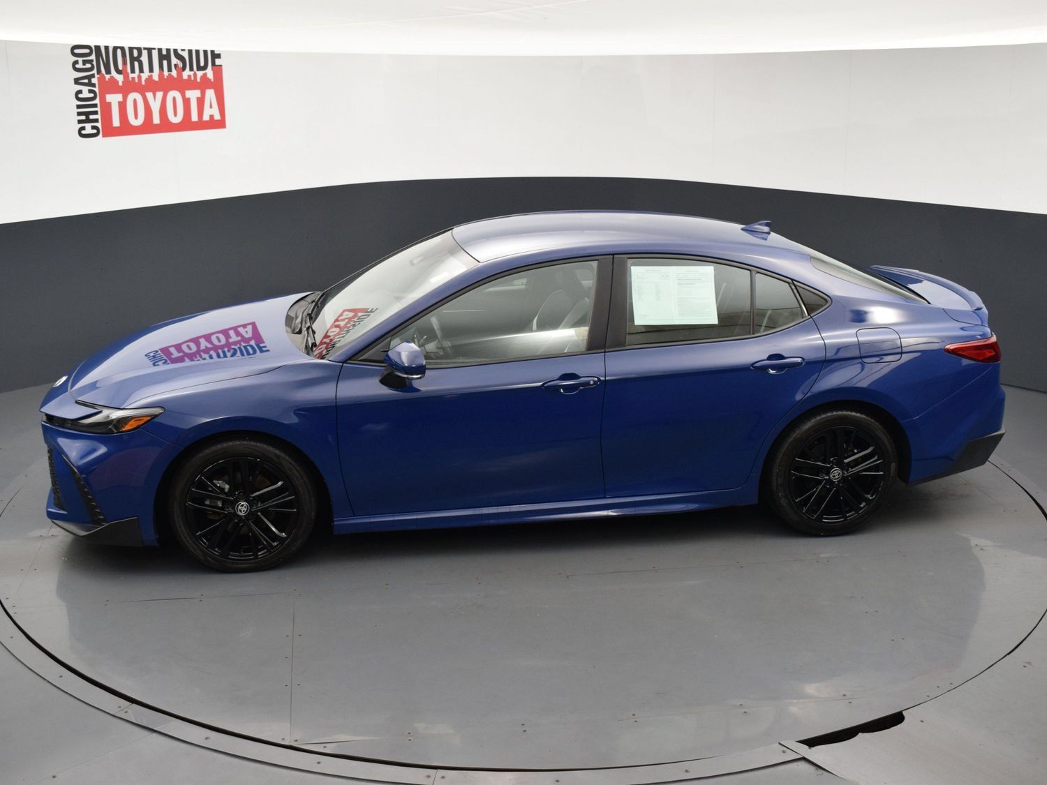 Used 2025 Toyota Camry SE FWD image 18