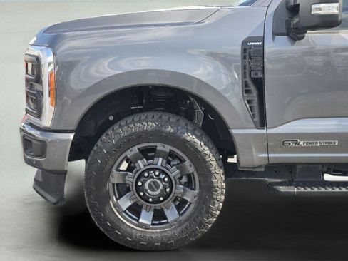 Used 2023 Ford F250 Lariat w/ Lariat Ultimate Package AWD/4WD image 6